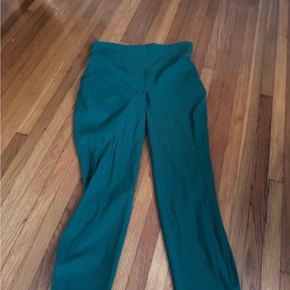 lululemon athletica green Straight Leg Pants - Picture 1 of 4